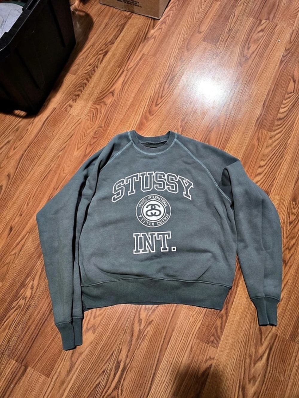 Stussy Overlock Varsity Raglan Crewneck Sweatshirt - Pine Green